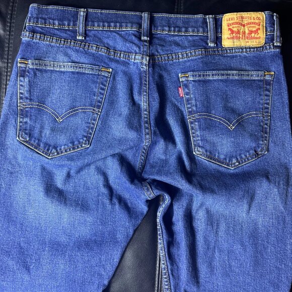 Levi's 505 Men's Straight Leg Jeans Blue Denim Medium Wash 5-Pocket W38 L32 - Picture 5 of 16